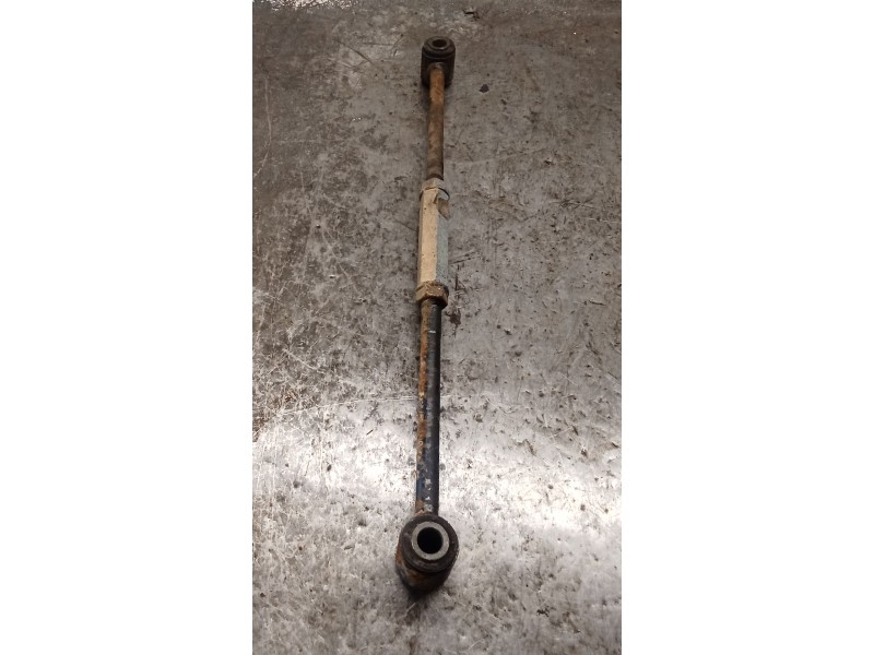 Recambio de brazo suspension superior trasero izquierdo para toyota corolla (_e11_) 1.4 16v (zze111_) referencia OEM IAM   00