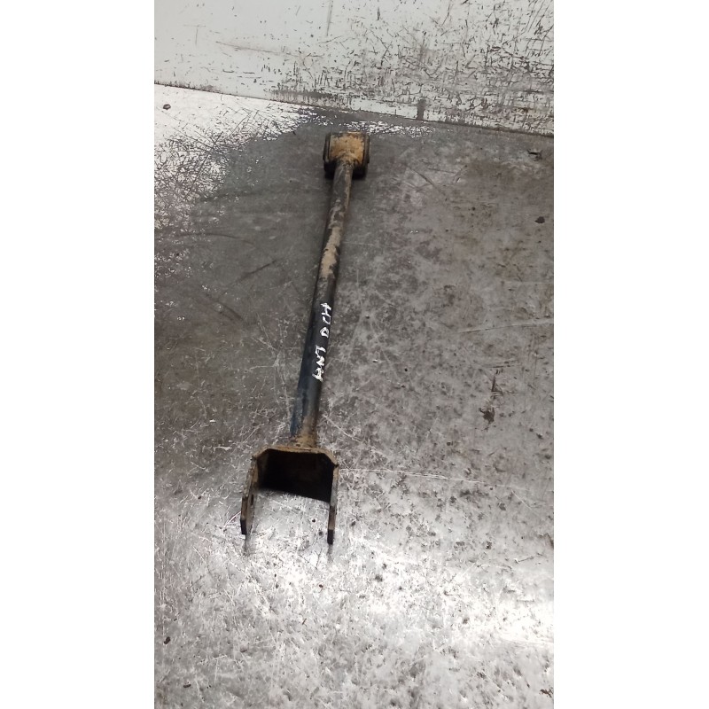 Recambio de brazo suspension superior trasero derecho para toyota corolla (_e11_) 1.4 16v (zze111_) referencia OEM IAM  ANTERIOR