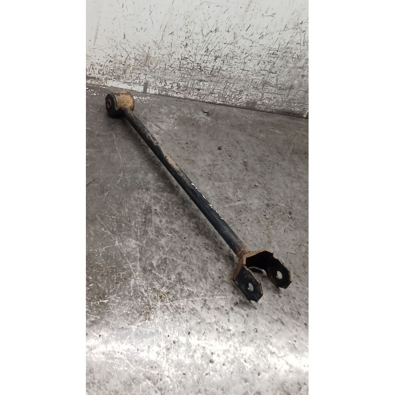 Recambio de brazo suspension superior trasero derecho para toyota corolla (_e11_) 1.4 16v (zze111_) referencia OEM IAM  ANTERIOR