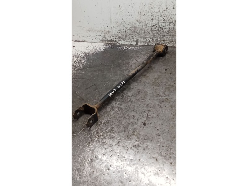 Recambio de brazo suspension superior trasero derecho para toyota corolla (_e11_) 1.4 16v (zze111_) referencia OEM IAM  ANTERIOR