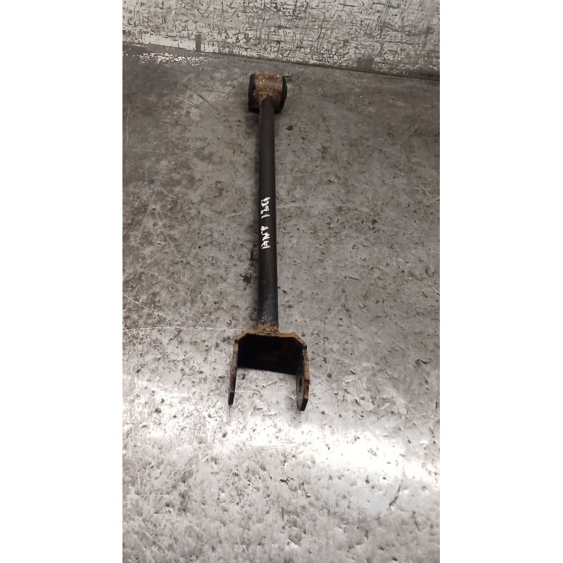Recambio de brazo suspension superior trasero izquierdo para toyota corolla (_e11_) 1.4 16v (zze111_) referencia OEM IAM  ANTERI