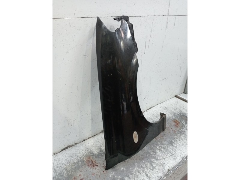 Recambio de aleta delantera derecha para nissan almera ii hatchback (n16) 1.5 dci referencia OEM IAM   