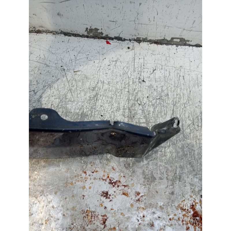 Recambio de aleta delantera derecha para toyota avensis sedán (_t25_) 2.0 d-4d (cdt250_) referencia OEM IAM   