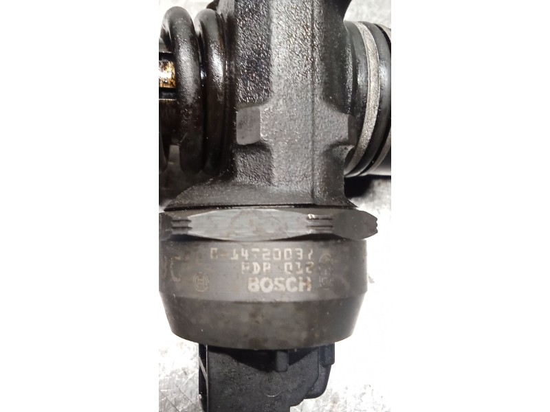 Recambio de inyector para volkswagen passat b5.5 (3b3) 1.9 tdi referencia OEM IAM 038130073AJ 0414720037 BOSCH