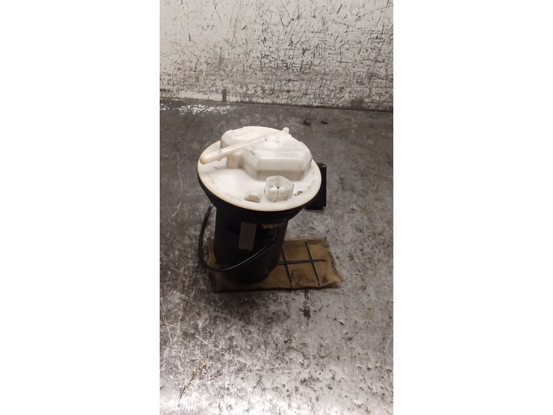 Recambio de bomba combustible para toyota corolla (_e11_) 1.4 16v (zze111_) referencia OEM IAM 7724002050 0580313058 00