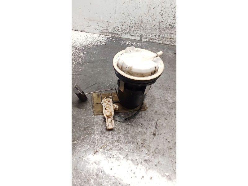 Recambio de bomba combustible para toyota corolla (_e11_) 1.4 16v (zze111_) referencia OEM IAM 7724002050 0580313058 00