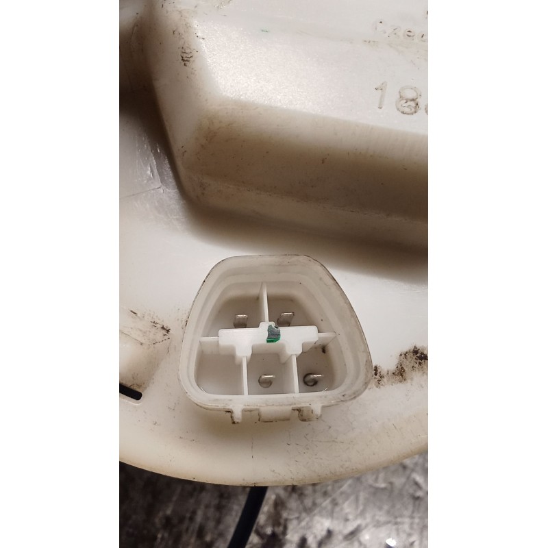 Recambio de bomba combustible para toyota corolla (_e11_) 1.4 16v (zze111_) referencia OEM IAM 7724002050 0580313058 00