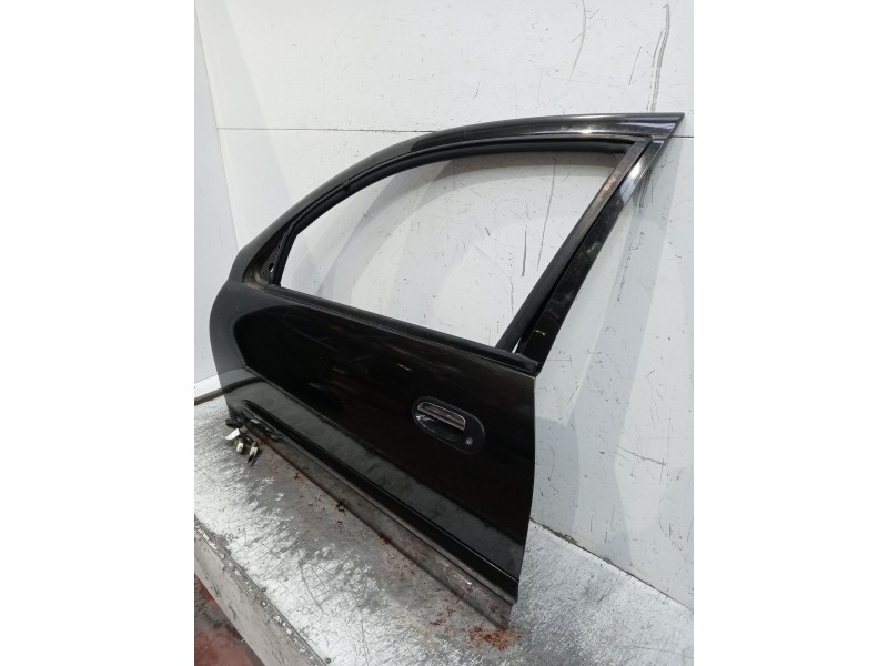 Recambio de puerta delantera izquierda para nissan almera ii hatchback (n16) 1.5 dci referencia OEM IAM   3P