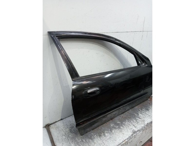 Recambio de puerta delantera derecha para nissan almera ii hatchback (n16) 1.5 dci referencia OEM IAM   3P