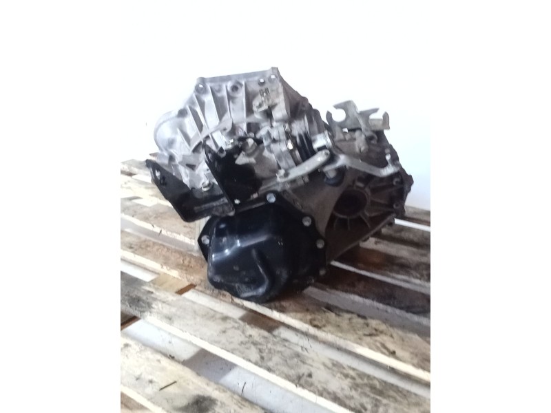 Recambio de caja cambios para toyota corolla (_e11_) 1.4 16v (zze111_) referencia OEM IAM Y10808698 5V 