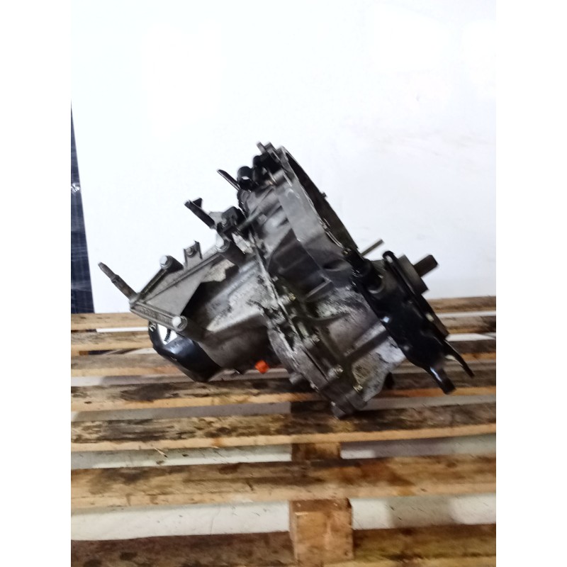 Recambio de caja cambios para renault clio ii (bb_, cb_) 1.9 d (b/cb0j) referencia OEM IAM JB 1968 5V S064664