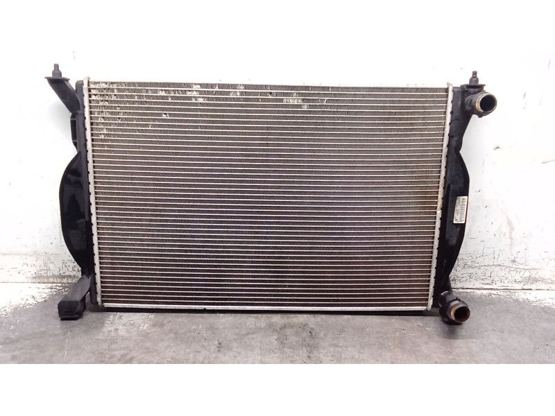 Recambio de radiador agua para audi a4 b6 (8e2) 1.8 t referencia OEM IAM 8E0121251  01