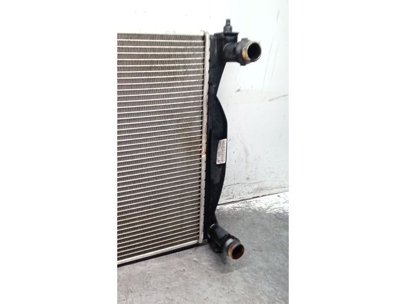 Recambio de radiador agua para audi a4 b6 (8e2) 1.8 t referencia OEM IAM 8E0121251  01
