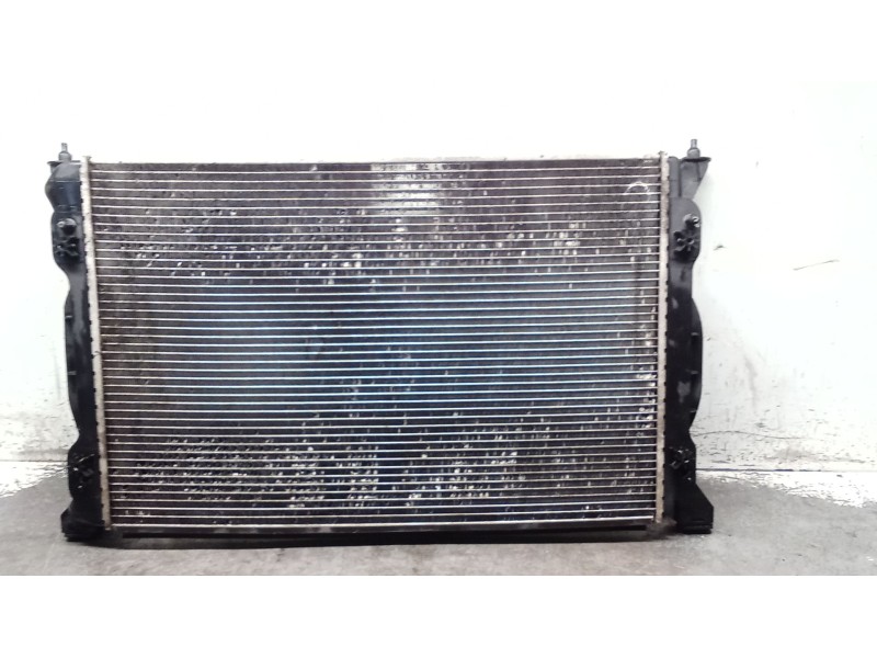 Recambio de radiador agua para audi a4 b6 (8e2) 1.8 t referencia OEM IAM 8E0121251  01