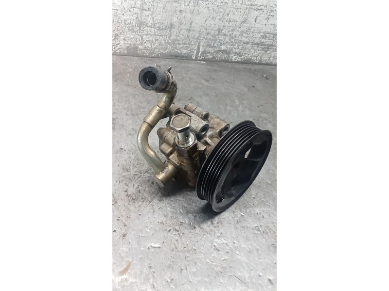 Recambio de bomba direccion para toyota corolla (_e11_) 1.4 16v (zze111_) referencia OEM IAM 12180  00