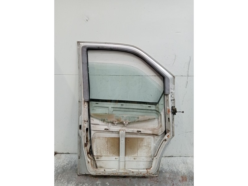 Recambio de puerta delantera izquierda para mercedes-benz vito autobús (w638) 110 td 2.3 (638.174) referencia OEM IAM   5P