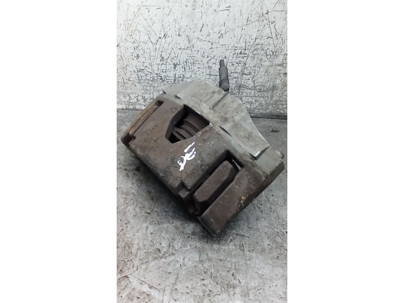 Recambio de pinza freno delantera derecha para volvo xc90 i (275) d5 awd referencia OEM IAM 30657307 ATE 06