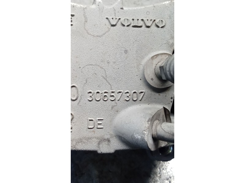 Recambio de pinza freno delantera derecha para volvo xc90 i (275) d5 awd referencia OEM IAM 30657307 ATE 06