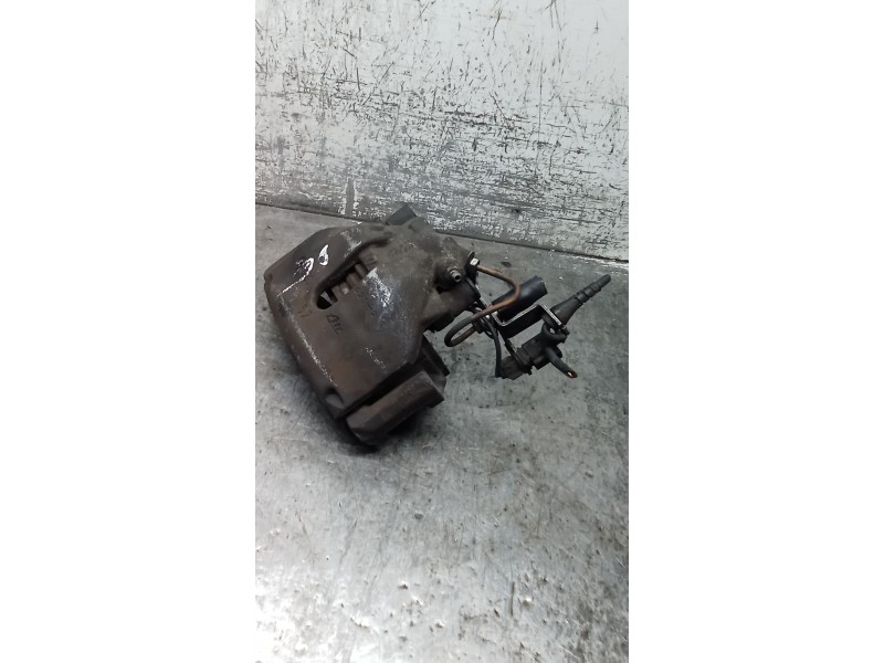 Recambio de pinza freno delantera derecha para volkswagen passat b5.5 (3b3) 1.9 tdi referencia OEM IAM  ATE 01