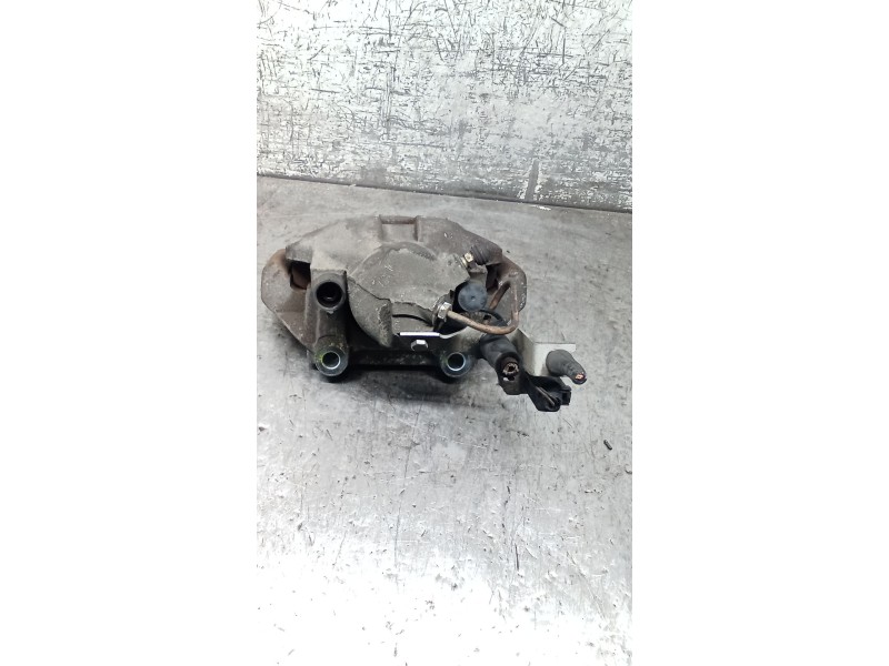 Recambio de pinza freno delantera izquierda para volkswagen passat b5.5 (3b3) 1.9 tdi referencia OEM IAM  ATE 01