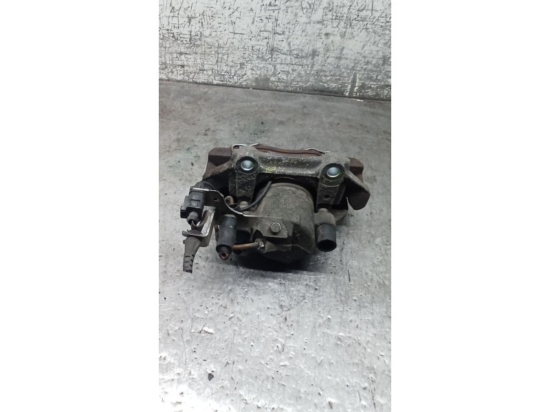 Recambio de pinza freno delantera izquierda para volkswagen passat b5.5 (3b3) 1.9 tdi referencia OEM IAM  ATE 01