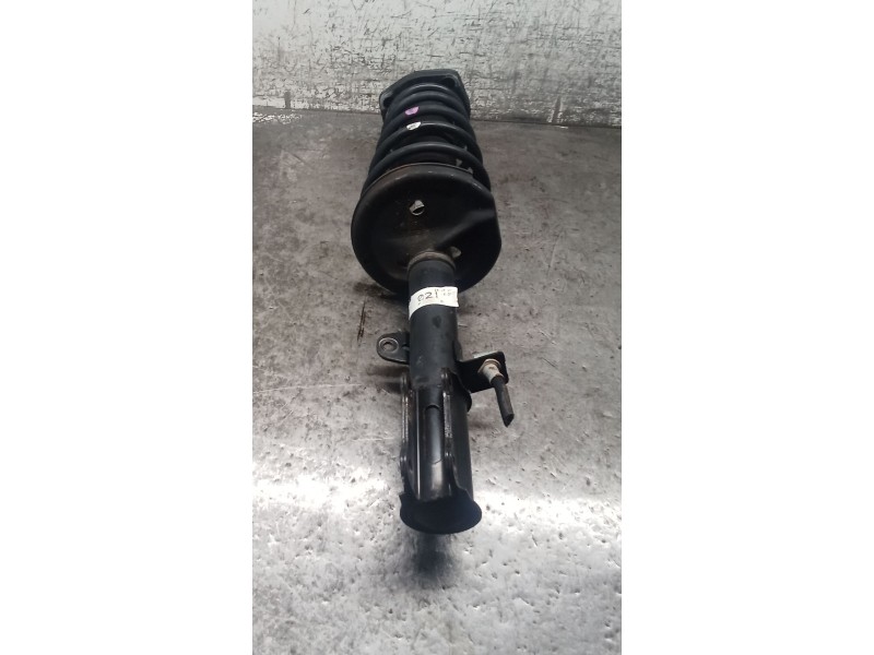 Recambio de amortiguador trasero derecho para toyota corolla (_e11_) 1.4 16v (zze111_) referencia OEM IAM   00