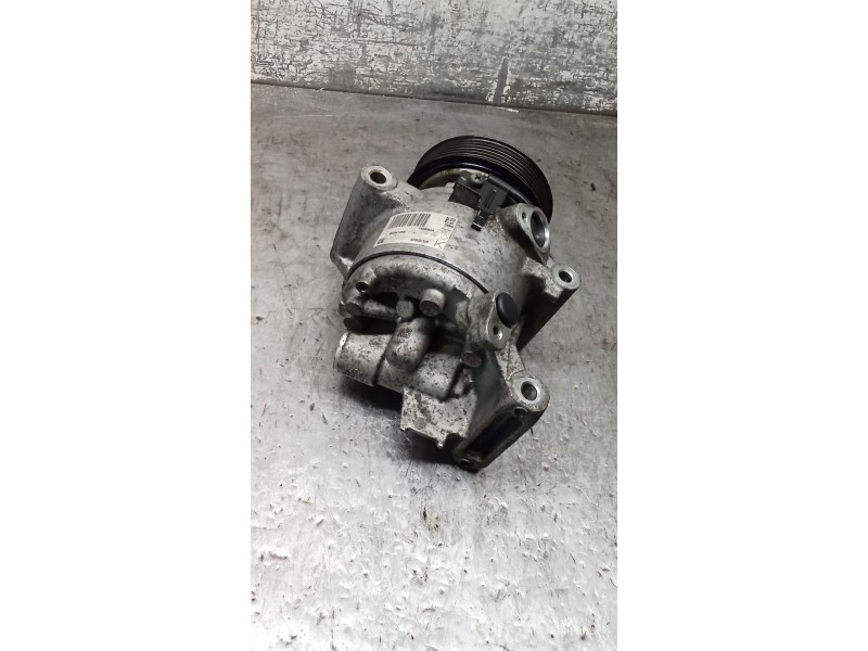 Recambio de compresor aire acondicionado para dacia sandero ii (b8_) 1.5 dci referencia OEM IAM 926005154R T99006AA 12