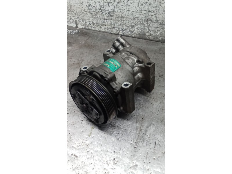 Recambio de compresor aire acondicionado para renault clio ii (bb_, cb_) 1.9 d (b/cb0j) referencia OEM IAM 7700111235 1417G 98