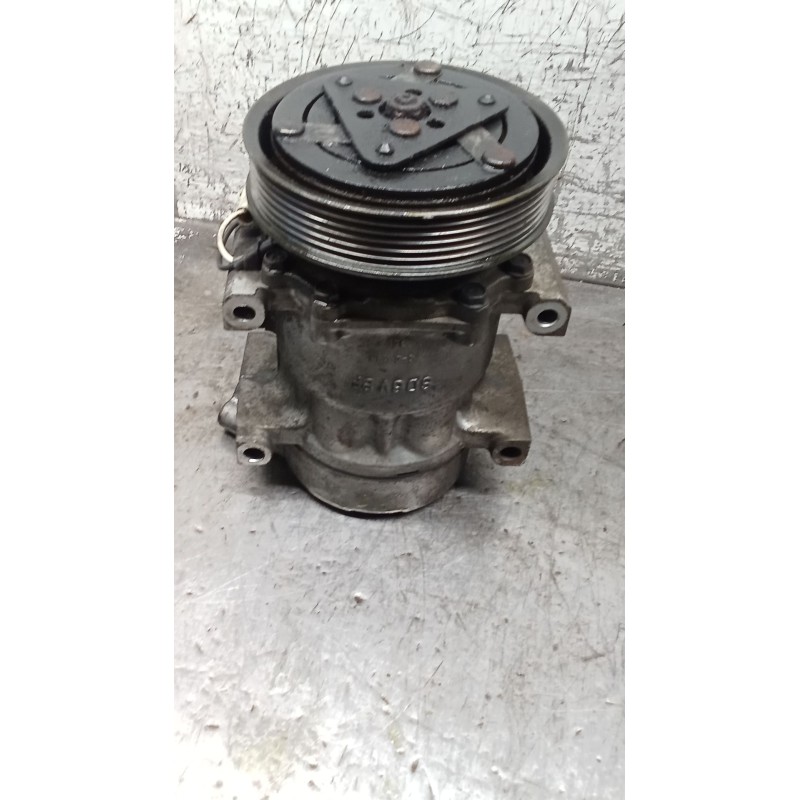 Recambio de compresor aire acondicionado para renault clio ii (bb_, cb_) 1.9 d (b/cb0j) referencia OEM IAM 7700111235 1417G 98
