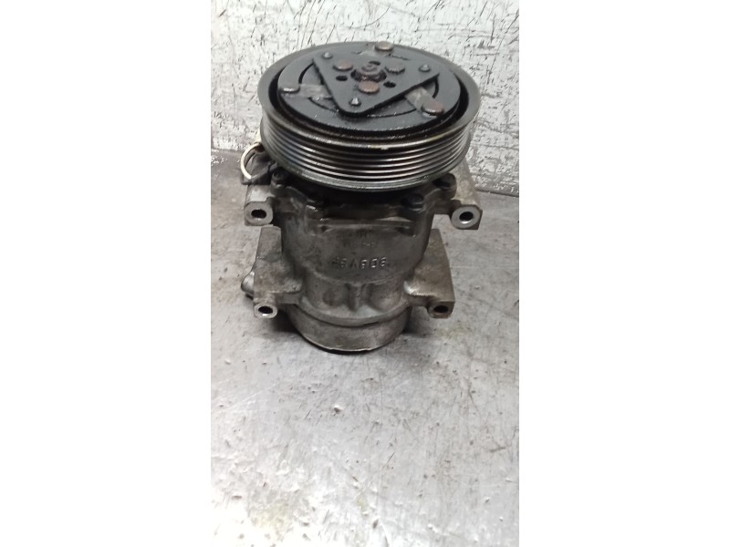 Recambio de compresor aire acondicionado para renault clio ii (bb_, cb_) 1.9 d (b/cb0j) referencia OEM IAM 7700111235 1417G 98