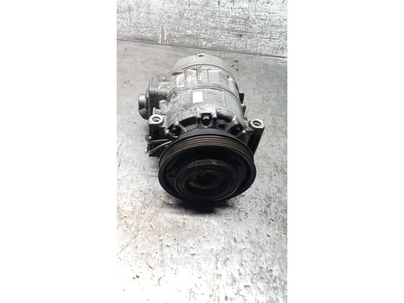 Recambio de compresor aire acondicionado para volkswagen passat b5.5 (3b3) 1.9 tdi referencia OEM IAM 8D0260808 HFC134A 01