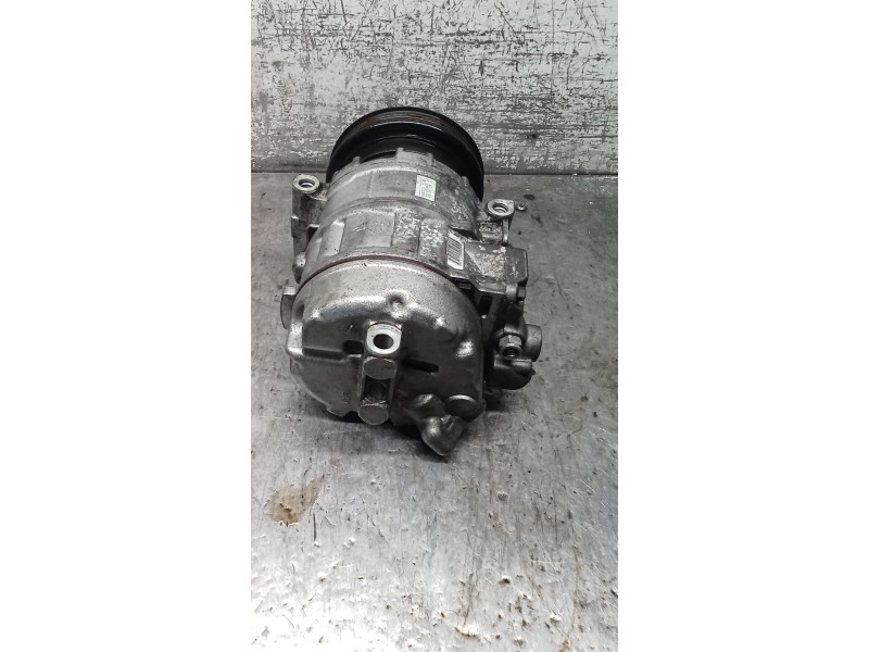 Recambio de compresor aire acondicionado para volkswagen passat b5.5 (3b3) 1.9 tdi referencia OEM IAM 8D0260808 HFC134A 01