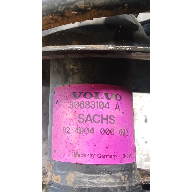 Recambio de amortiguador delantero derecho para volvo xc90 i (275) d5 awd referencia OEM IAM 30683104A  06