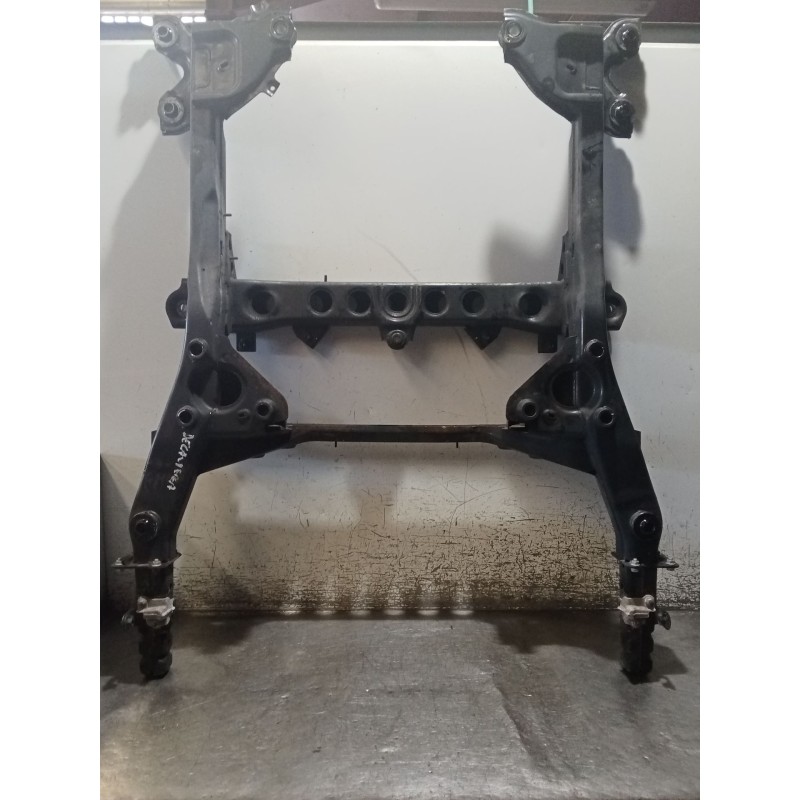 Recambio de puente delantero para mercedes-benz clase v (w447) v 200 cdi / d (447.811, 447.813, 447.815) referencia OEM IAM  CUN