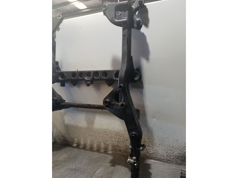 Recambio de puente delantero para mercedes-benz clase v (w447) v 200 cdi / d (447.811, 447.813, 447.815) referencia OEM IAM  CUN