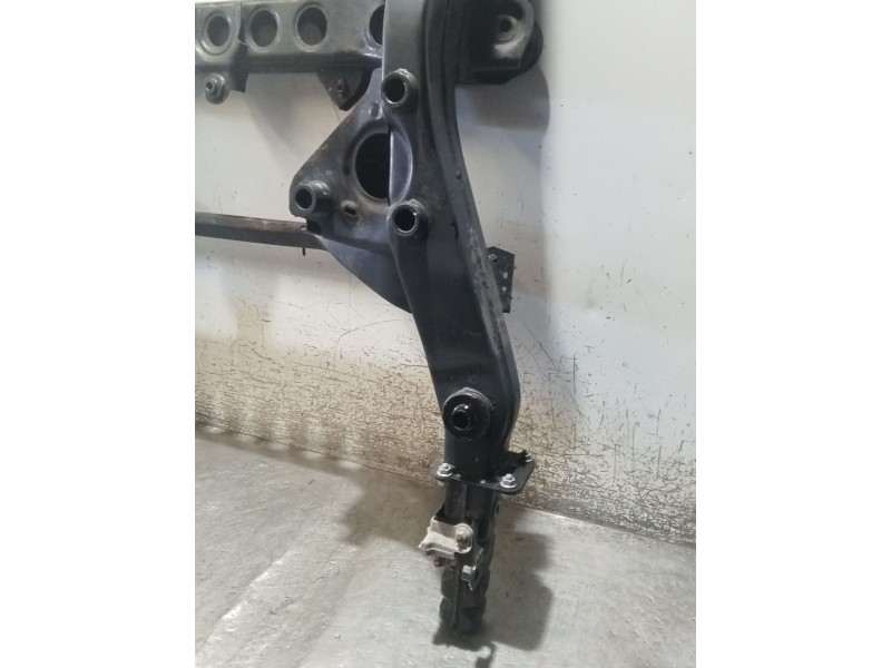 Recambio de puente delantero para mercedes-benz clase v (w447) v 200 cdi / d (447.811, 447.813, 447.815) referencia OEM IAM  CUN