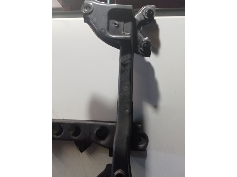 Recambio de puente delantero para mercedes-benz clase v (w447) v 200 cdi / d (447.811, 447.813, 447.815) referencia OEM IAM  CUN