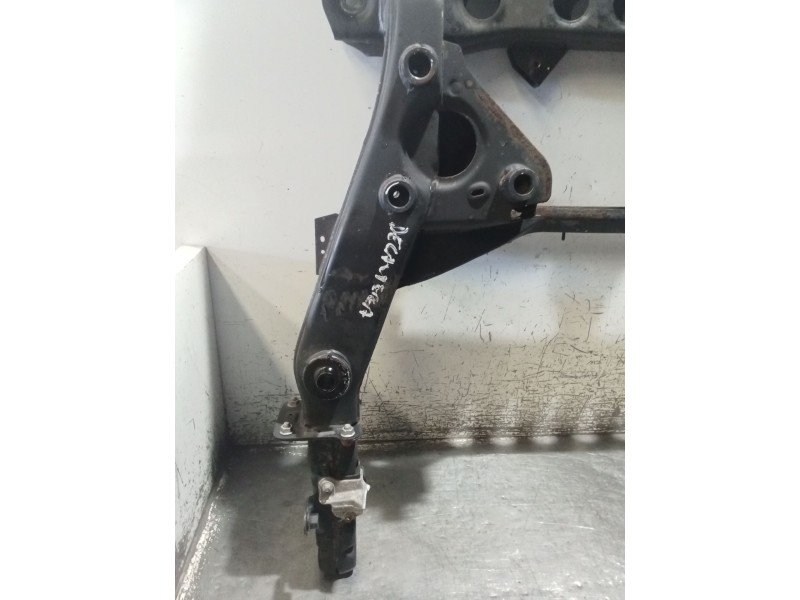 Recambio de puente delantero para mercedes-benz clase v (w447) v 200 cdi / d (447.811, 447.813, 447.815) referencia OEM IAM  CUN