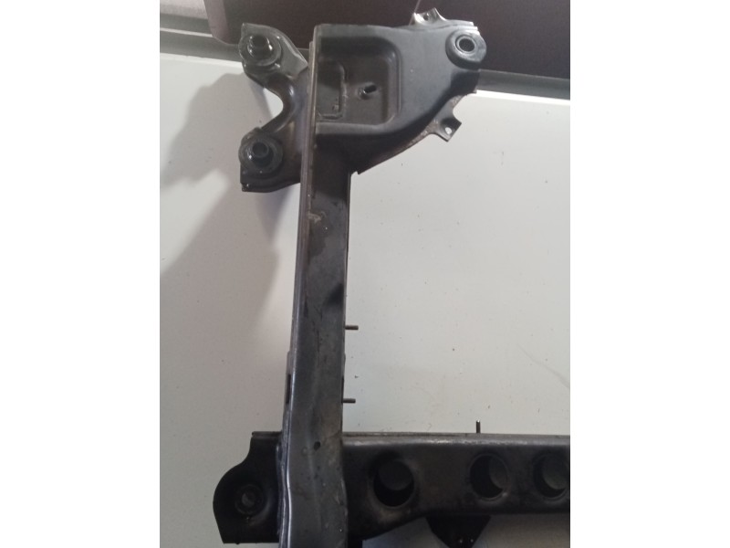 Recambio de puente delantero para mercedes-benz clase v (w447) v 200 cdi / d (447.811, 447.813, 447.815) referencia OEM IAM  CUN