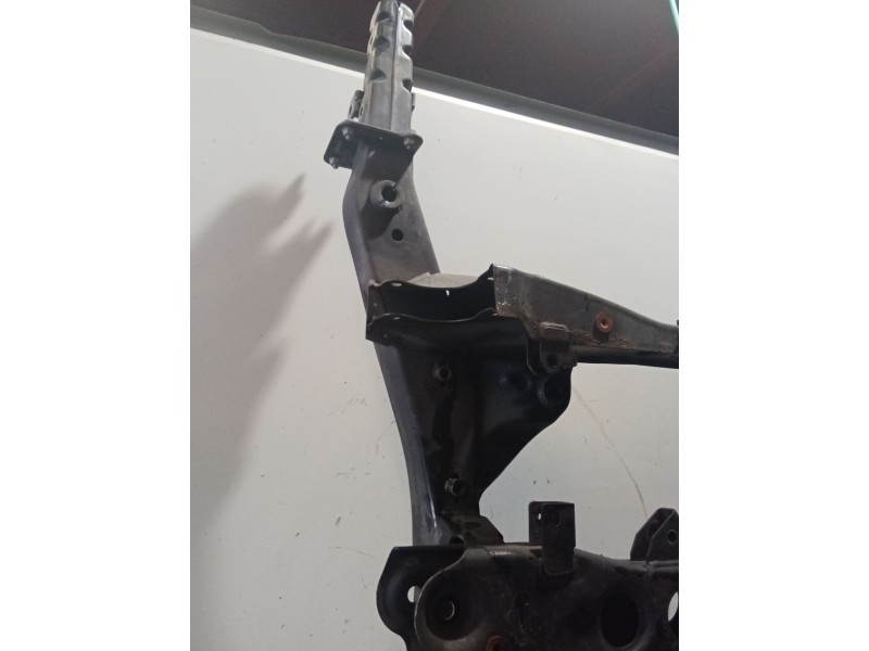 Recambio de puente delantero para mercedes-benz clase v (w447) v 200 cdi / d (447.811, 447.813, 447.815) referencia OEM IAM  CUN