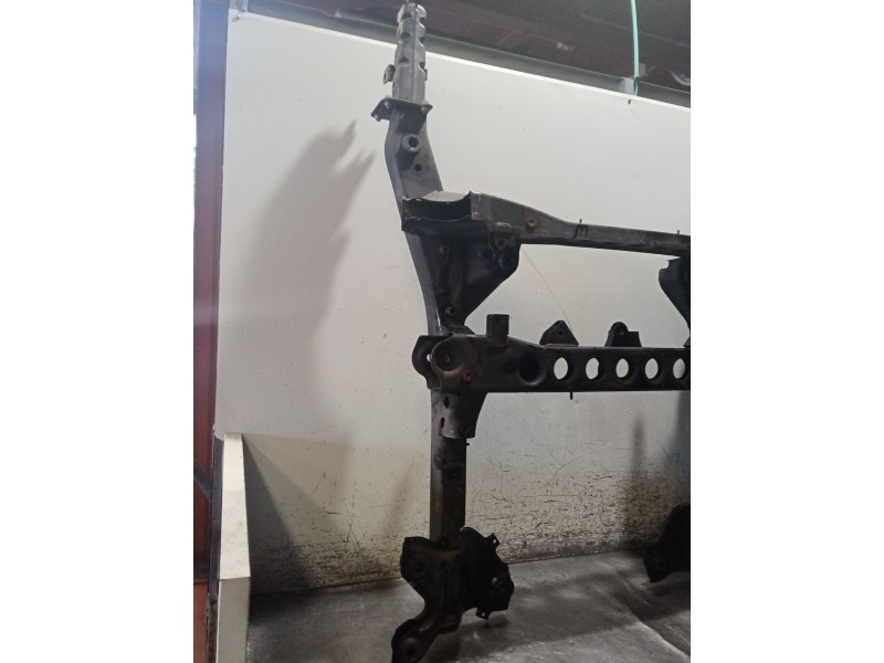 Recambio de puente delantero para mercedes-benz clase v (w447) v 200 cdi / d (447.811, 447.813, 447.815) referencia OEM IAM  CUN