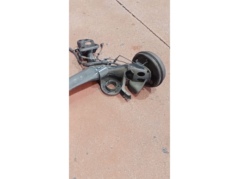 Recambio de puente trasero para fiat 500 l (330) referencia OEM IAM TAMBOR/ABS  