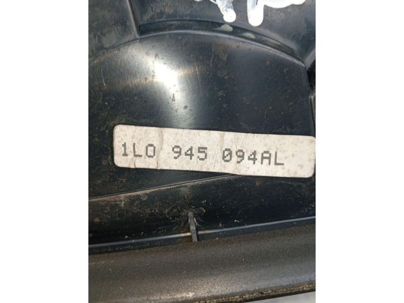 Recambio de piloto trasero derecho interior para seat toledo i (1l2) 1.9 tdi referencia OEM IAM   1996