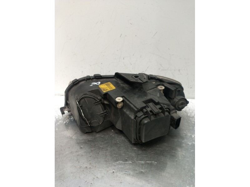 Recambio de faro derecho para audi a3 (8p1) 2.0 tdi 16v referencia OEM IAM 8P0941004A 301206202 2004