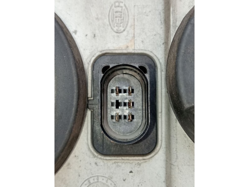 Recambio de faro derecho para skoda octavia i (1u2) 1.9 tdi referencia OEM IAM 1EL24600318  1997