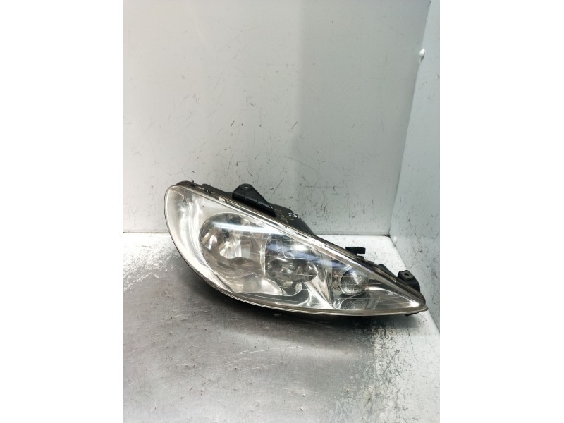 Recambio de faro derecho para peugeot 206 hatchback (2a/c) 1.6 i referencia OEM IAM 9628666780 6205S9087276 1998
