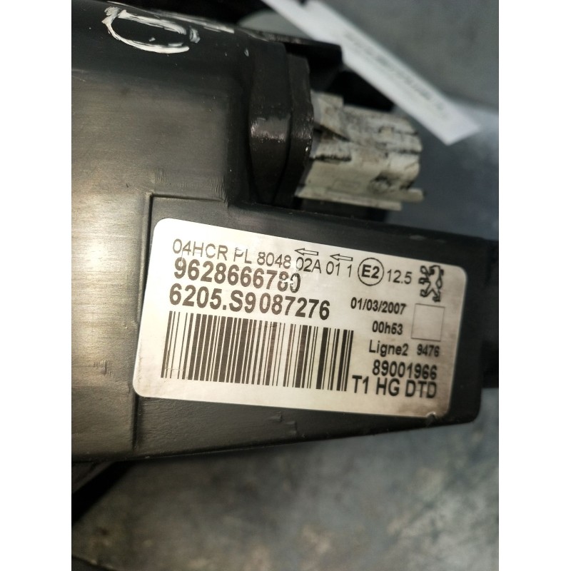 Recambio de faro derecho para peugeot 206 hatchback (2a/c) 1.6 i referencia OEM IAM 9628666780 6205S9087276 1998
