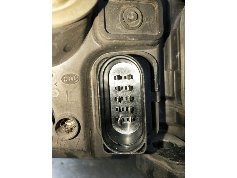 Recambio de faro izquierdo para skoda fabia i (6y2) 1.4 tdi referencia OEM IAM   