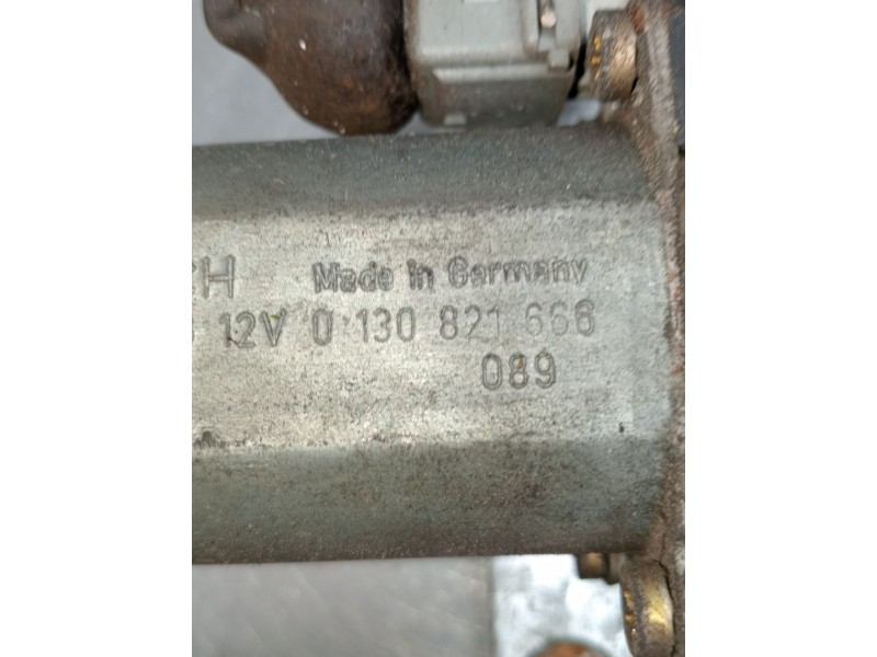 Recambio de elevalunas delantero derecho para seat toledo i (1l2) 1.9 tdi referencia OEM IAM 0130821668  1996 4P