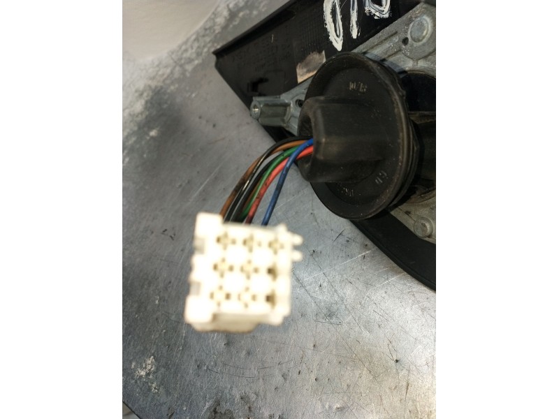 Recambio de retrovisor derecho para peugeot 206 hatchback (2a/c) 1.6 i referencia OEM IAM  ELÉCTRICO 1998